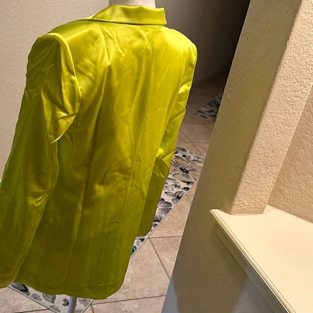 Ser.O.Ya Womens XS Neon Lime Motlee Jacket 100% Silk Button Closure Pockets NWT - Picture 5 of 8
